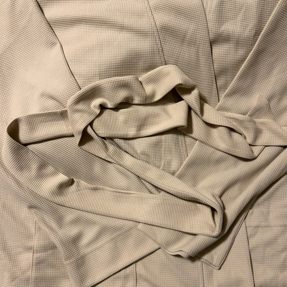 Line and Dot Waffle Knot Robe - Picture 1 of 9